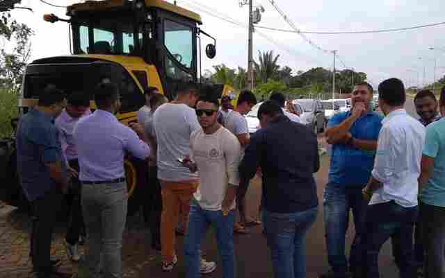 Motoristas filiados à Uber fazem paralisação de três horas em Porto Velho