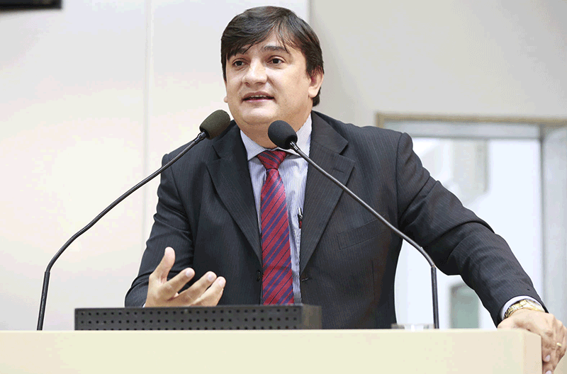 Cleiton Roque cobra recuperação de ponte que interliga os municípios de Alto Alegre dos Parecis e Parecis