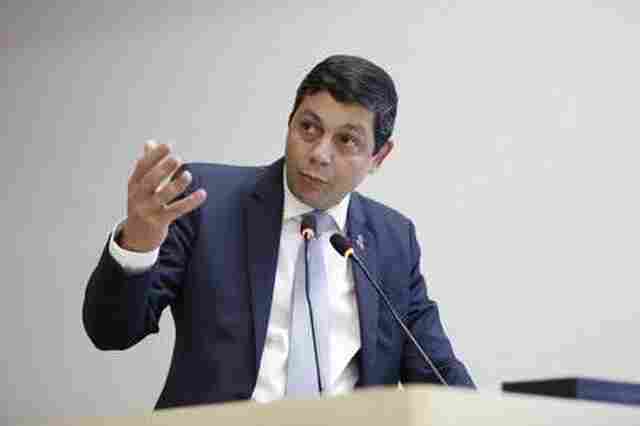 Conselheiro federal da OAB participa de audiência pública sobre ensino à distância