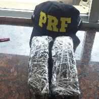Passageiro é preso pela PRF com um quilo de cocaína em ônibus
