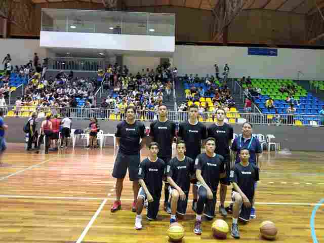 Vilhena: Projeto muda vida de jovens através do basquete