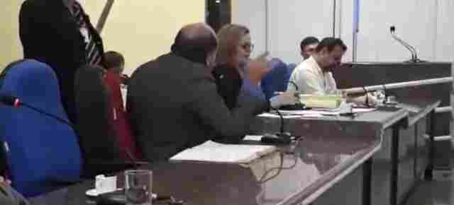 Barraco na Câmara: Após censurar colega, Ada Dantas ainda registra BO na Delegacia da Mulher contra Edwilson Negreiros