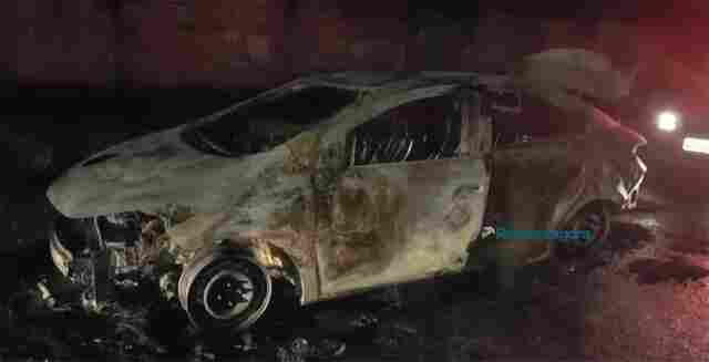 Incêndio destrói carro na Zona Leste de Porto Velho; vídeo