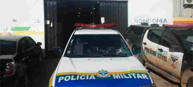 Bando tenta assaltar motoristas em cruzamento na Zona Leste; PM prende um suspeito