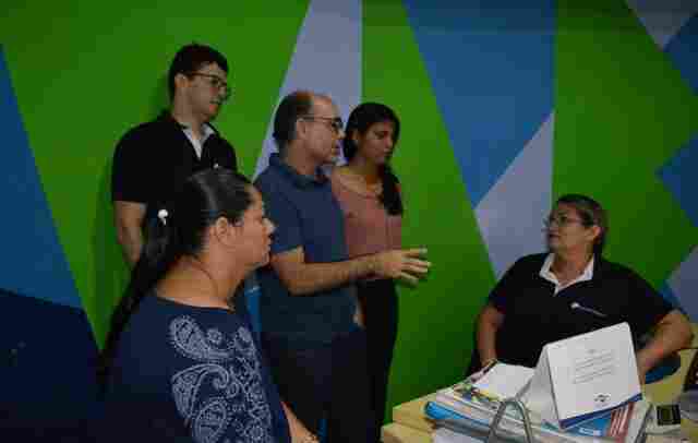 Professores e alunos da Faculdade Fimca visitam redação do Rondoniagora