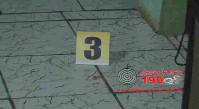 Dois homens são executados a tiros na frente de criança de 3 anos de idade