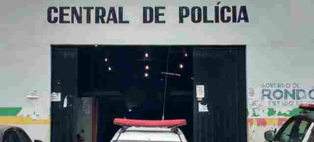 Homem é detido por populares após roubar celular de mulher no Centro de Porto Velho