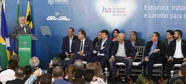 Temer inaugura Hospital de Câncer e garante ampliação do aeroporto de Porto Velho