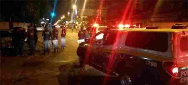 PM prende jovem bêbado e usando o celular ao volante na Capital