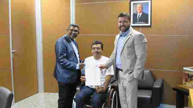 Só na Bença viabiliza ônibus adaptado para transporte de alunos especiais