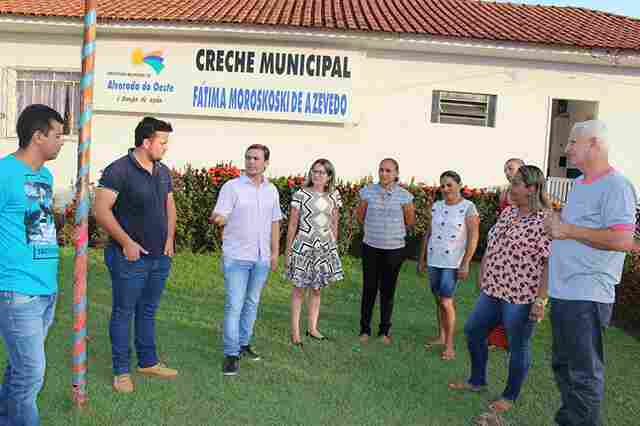 Deputado Airton confirma recursos para reforma e ampliação creche em Alvorada do Oeste