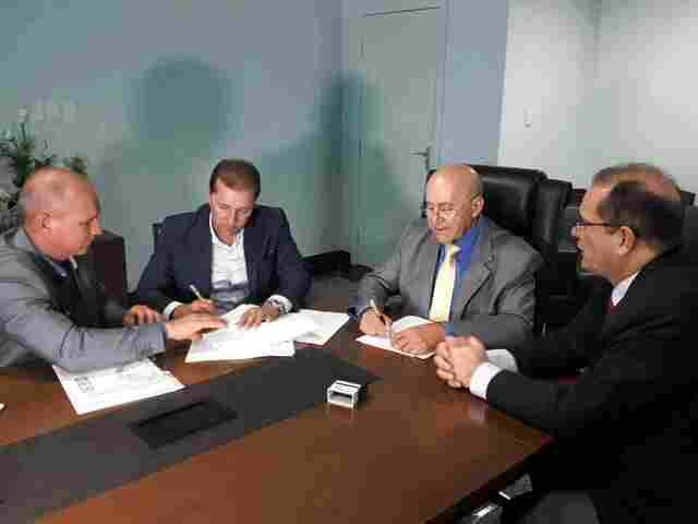 Prefeitura firma parceria com Estado para recapeamento de ruas e avenidas de Porto Velho