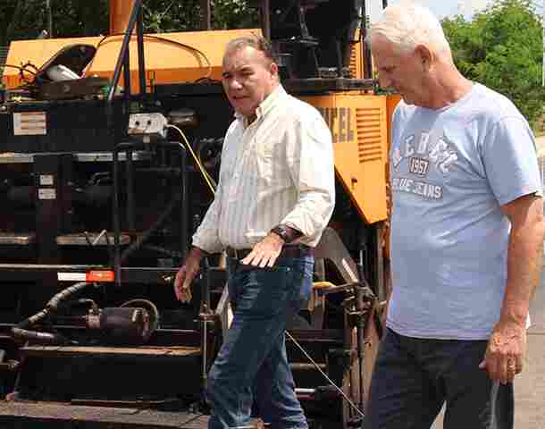 Melhorias: Deputado Airton Gurgacz vistoria recapeamento de ruas realizados através de emenda parlamentar