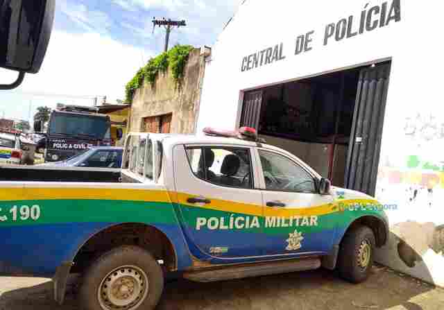 Homem usa corda para furtar máquina de lavar de residência e é detido por populares