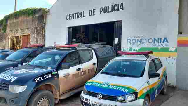 Mulher é suspeita de esfaquear outra em distrito