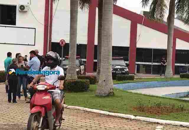 Polícia Civil devassa Prefeitura de Ouro Preto e empresas e imóveis de Alex Testoni; dois são presos