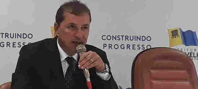 Prefeito faz balanço do primeiro ano e detalha ações para 2018