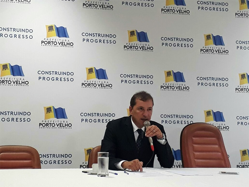 Prefeito faz balanço do primeiro ano e detalha ações para 2018