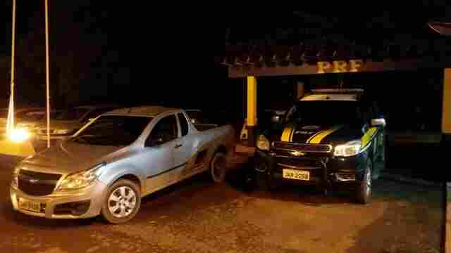 PRF recupera em Jaru, veículo roubado em Manaus