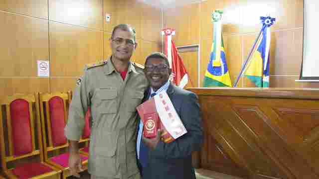 Deputado Só na Bença é homenageado pelo Corpo de Bombeiro Militar