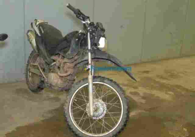 Após denúncia, dupla é presa em hotel com moto furtada e confessa crime