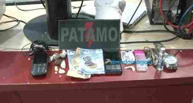 Jovem de 18 anos é preso vendendo drogas em Porto Velho