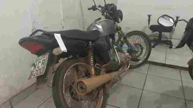 Dupla é presa com moto roubada na BR-364, em Porto Velho