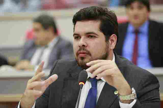 Jean Oliveira alerta novamente sobre a necessidade da construção do muro de arrimo à margem direta do Rio Madeira