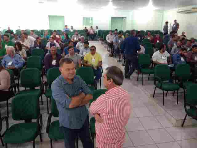 Ação parlamentar do deputado Lúcio Mosquini garante parceria do Terra Legal com a Emater