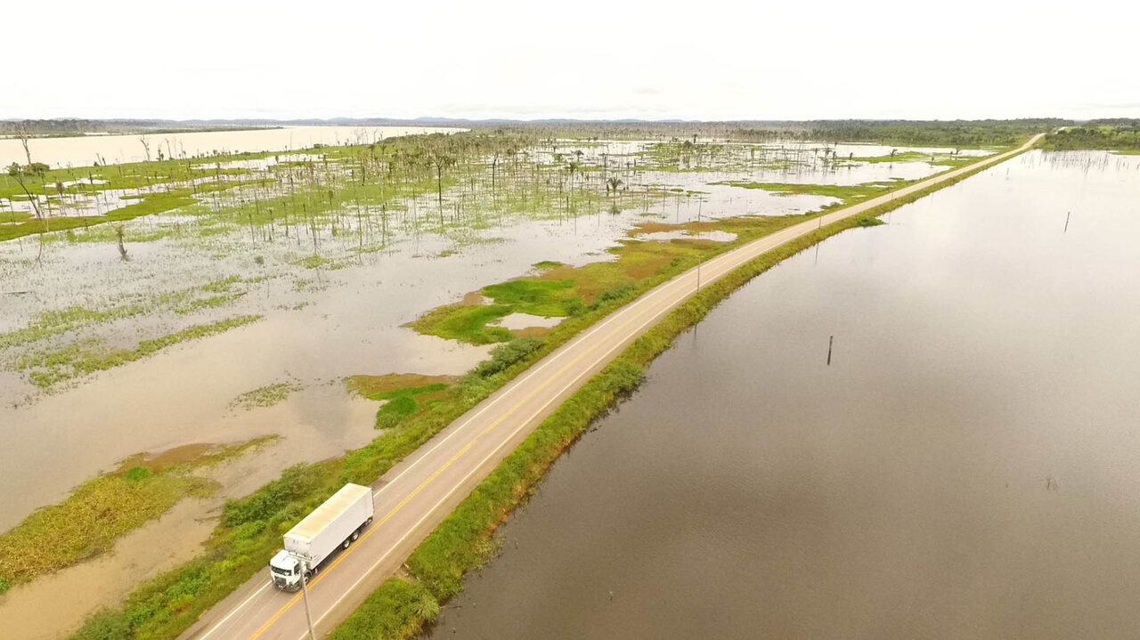 Acre reforça monitoramento do Rio Madeira com órgãos federais; veja mais imagens da BR-364