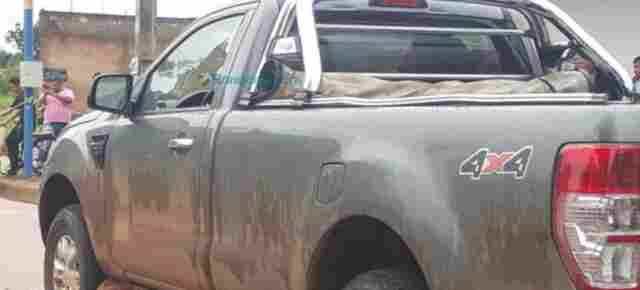 Idoso é assassinado a tiros dentro de caminhonete em semáforo de Porto Velho