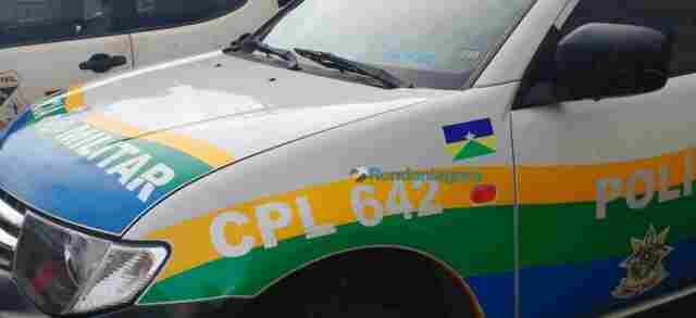 Vídeo: Morador de rua é morto com mais de 20 tijoladas em pátio de posto de combustível