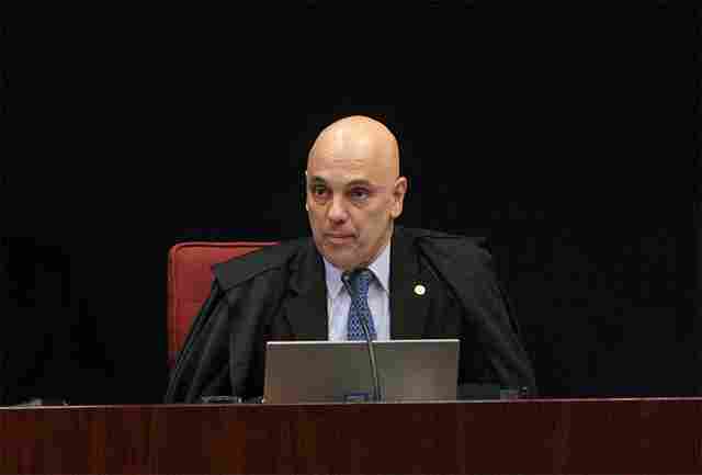 Supremo derruba liminar e permite privatização da Eletrobras