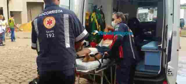 Adolescente procura socorro em pronto atendimento e diz que atirou na própria perna