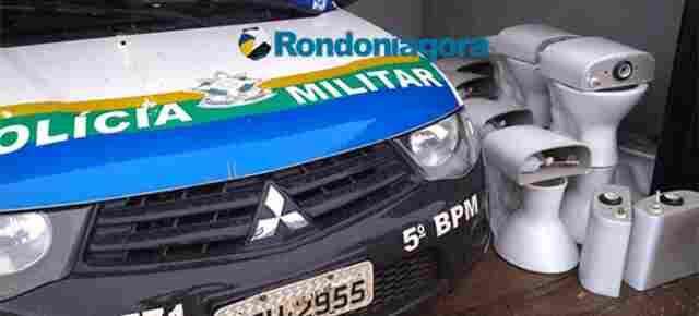 PM prende dupla que furtava vasos sanitários do Cristal da Calama