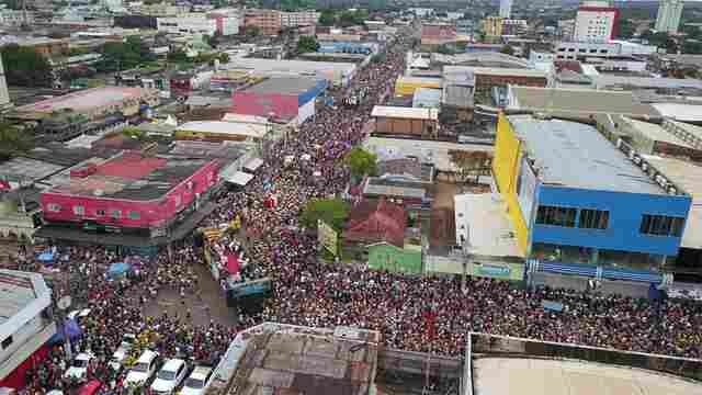 Confira imagens aéreas impressionantes da Banda do Vai Quem Quer