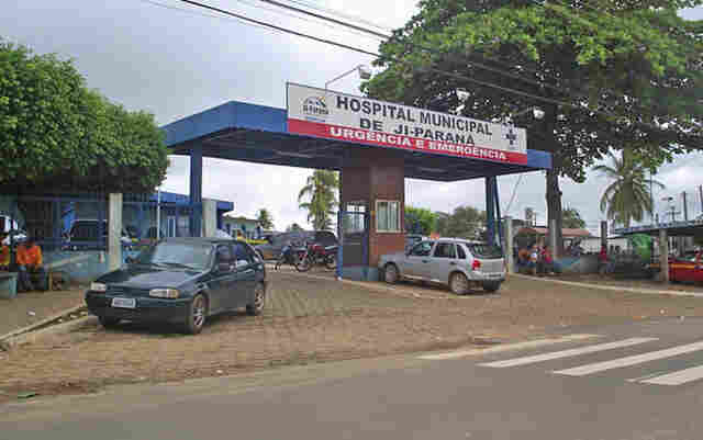 Homem é baleado na cabeça durante discussão em bar e acaba morrendo