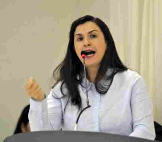 Justiça bloqueia bens de empresário, secretária, procurador e da prefeita de Vilhena