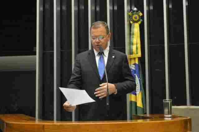 Deputado Lúcio Mosquini pede exército para a fronteira de Rondônia