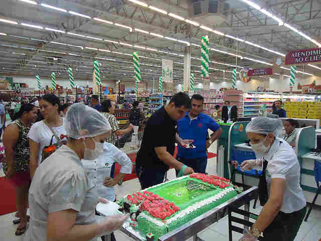 Araújo comemora oito anos em Porto Velho e oferece promoções aos clientes