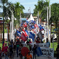 Trabalhadores em educação fazem assembleia nesta quarta-feira e pedem legalização da greve na Justiça