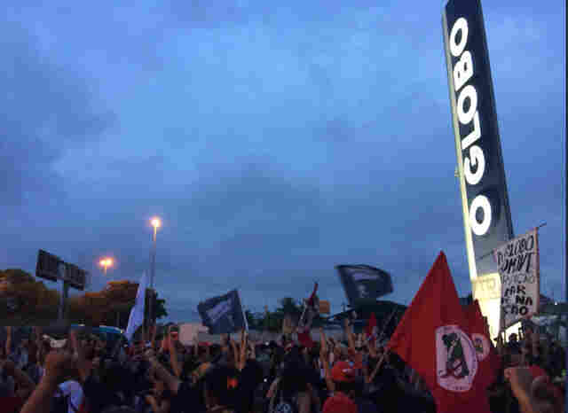 MST invade instalações do jornal O Globo