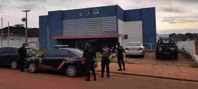 PF cumpre 23 mandados contra organização que roubava veículos e trocava por drogas