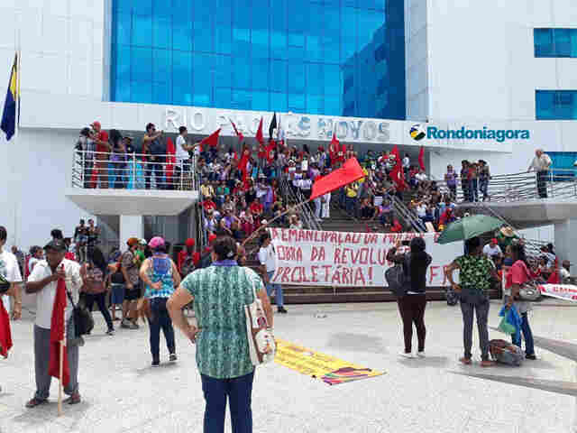 Mulheres de movimentos sociais e sindicais protestam em Porto Velho por políticas públicas