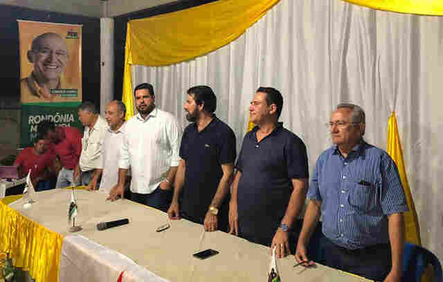 Deputado Jean Oliveira participa do encontro do MDB em Monte Negro