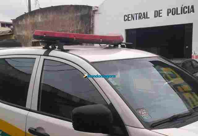 Amigos são presos após fugirem para não pagar corrida de táxi em Porto Velho