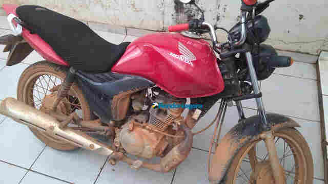 Menores são apreendidos após roubarem moto na Zona Leste da capital