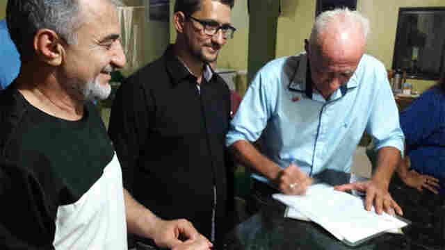 Hermínio e Anderson assinam filiação no PC do B