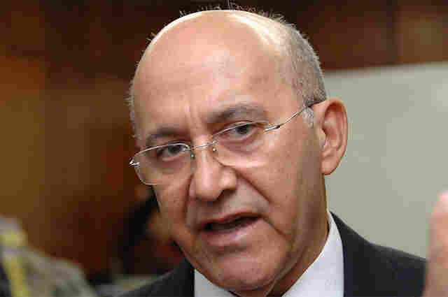 Vídeo: Confúcio anuncia que vai renunciar na sexta-feira