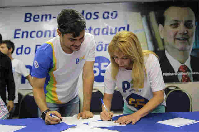 "A nova política é colocar a mão na massa", diz ex-secretaria Ivonete Gomes durante filiação ao PSD